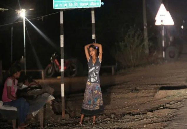 কলকাতার পতিতালয়ে বাংলাদেশী তরুণীর কাহিনী