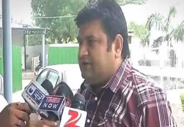 যৌন কেলেঙ্কারি, দিল্লির মন্ত্রী বরখাস্ত