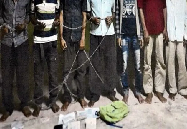 মালয়েশিয়ায় শিকল পরা আট বাংলাদেশি উদ্ধার