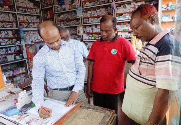 কালীগঞ্জে মোবাইল কোর্টে ৩ ব্যবসায়ীর জরিমানা