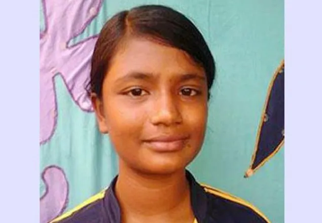 নারী ফুটবলার কলসিন্দুরের তাসলিমার বাবাকে লাঠিপেটা