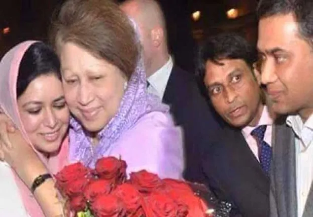  জেদ্দায় মা-ছেলের আবেগঘন সাক্ষাৎ
