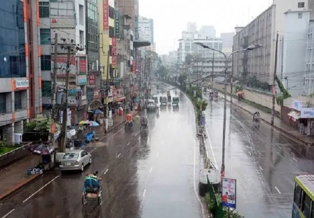 ঢাকা এখন ফাঁকা