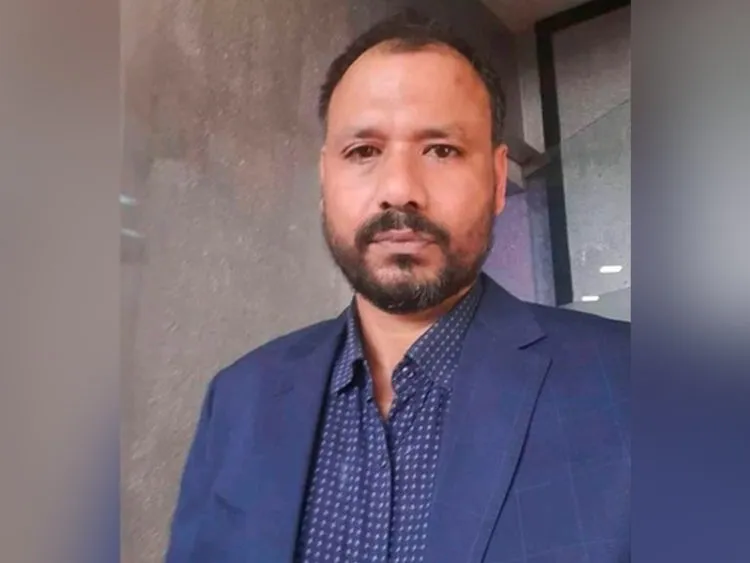 শিক্ষা কর্মকর্তাকে থাপ্পড়: মেয়র শাহানশাহ ঢাকায় গ্রেপ্তার
