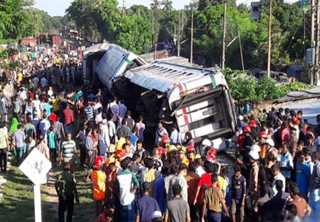 চট্টগ্রামে রেল দুর্ঘটনা তদন্তে দুই কমিটি