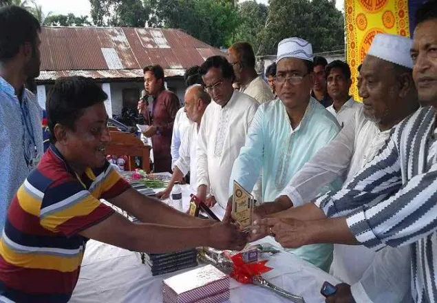 কালীগঞ্জে ৭ গুণীজন ও দেড় শতাধিক শিক্ষার্থীকে সংবর্ধনা