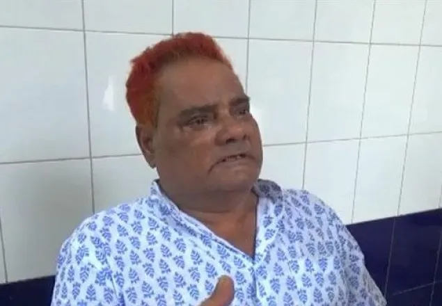 মোটরসাইকেল কিনে না দেওয়ায় ঘরে আগুন, বাবা দগ্ধ