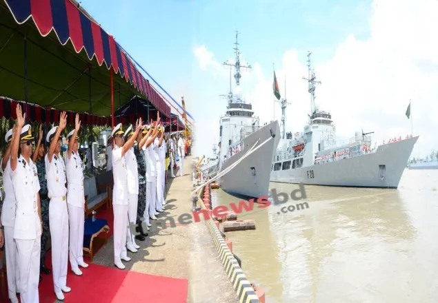 ভারত- শ্রীলংকার উদ্দেশ্যে দেশ ছেড়েছে নৌবাহিনীর যুদ্ধজাহাজ
