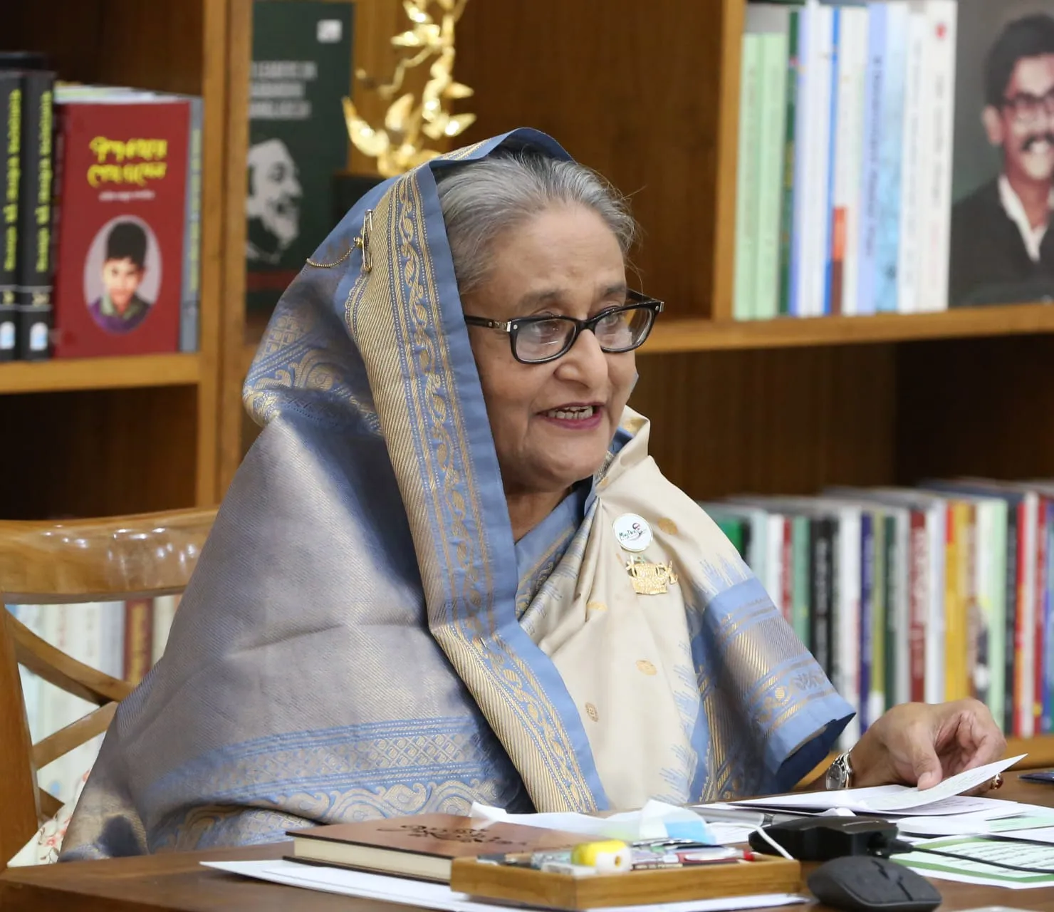 যুদ্ধ বন্ধ করে বাঁচার সুযোগ দিন : প্রধানমন্ত্রী