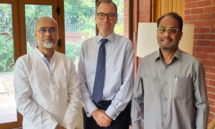 ব্রিটিশ হাইকমিশনার  সঙ্গে গোলাম মোহাম্মদ কাদের সাক্ষাৎ