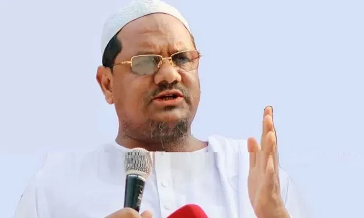 সকল দেশপ্রেমিক শক্তিকে ঐক্যবদ্ধ হতে হবে: চরমোনাই পীর