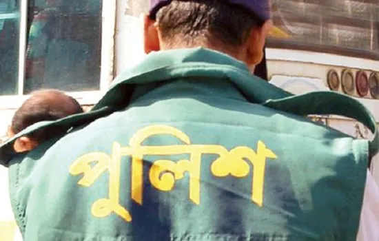 কাকরাইলে কাভার্ডভ্যানের ধাক্কায় পুলিশ কনস্টেবল নিহত