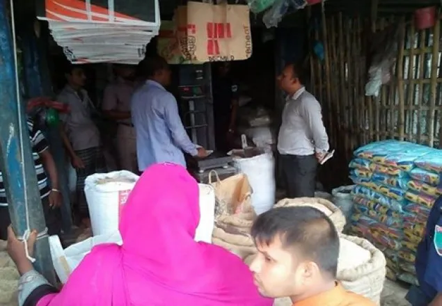 শৈলকুপায় ৩ প্রতিষ্ঠানকে ভ্রাম্যমান আদালতের জরিমানা