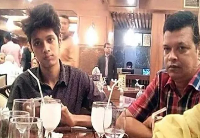 দগ্ধ বাবার মৃত্যুর পর ছেলের বিরুদ্ধে হত্যা মামলা