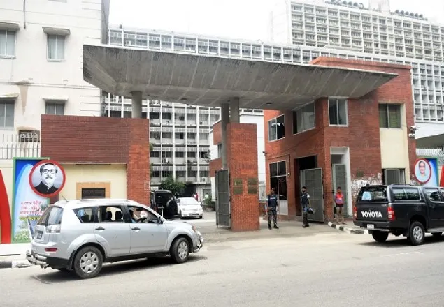 অফিস সময়ের পর সচিবালয়ে থাকার ওপর বিধিনিষেধ 