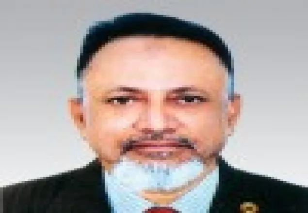 দেশপ্রেম মুখে আছে, বাস্তবে নেই