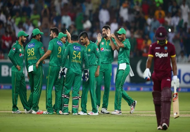 বিশ্ব চ্যাম্পিয়নদের হোয়াইটওয়াশ করলো পাকিস্তান