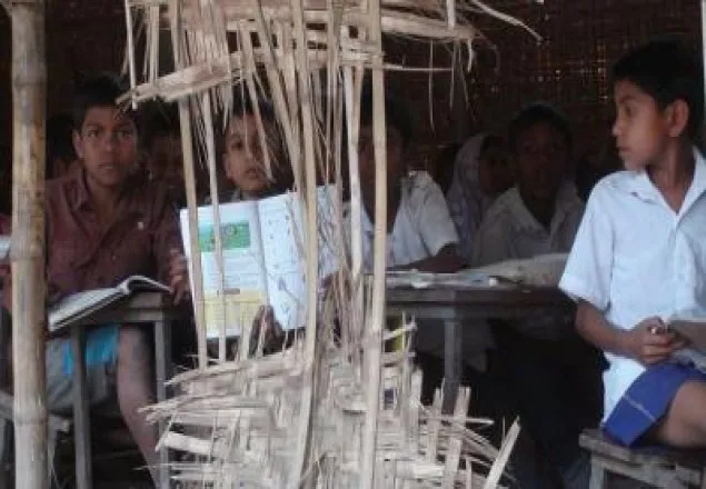 ঝিনাইদহে ১ জন শিক্ষক দিয়ে চলছে স্কুলের পাঠদান