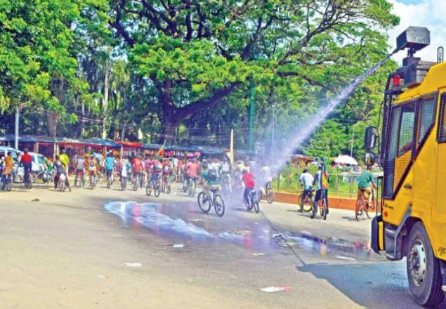 রামপালবিরোধী কর্মসূচিতে ছাত্রলীগ ও পুলিশের বাধা
