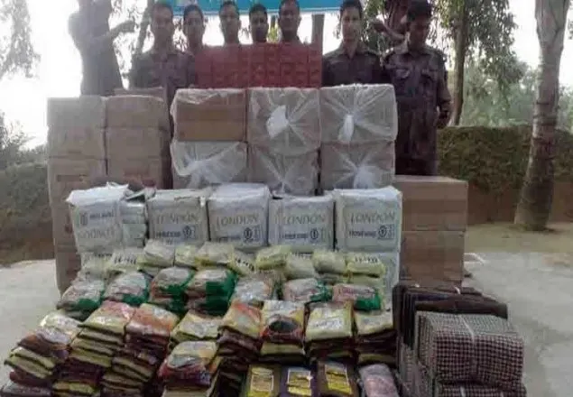 টেকনাফে ১ মাসেই ১০ কোটি টাকার চোরাই পণ্য উদ্ধার