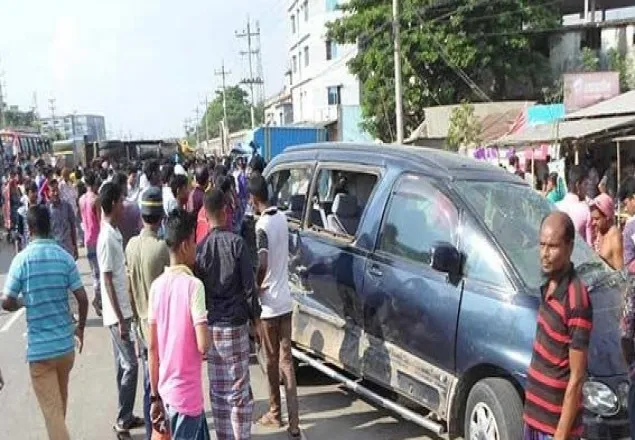 ঢাকা-ময়মনসিংহ মহাসড়কে ত্রিমুখী সংঘর্ষে নিহত ২