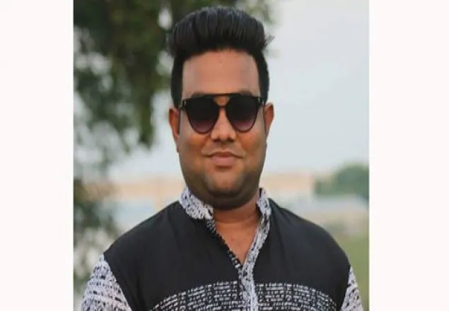 অস্ত্র ও গুলিসহ যুবলীগ নেতা আটক