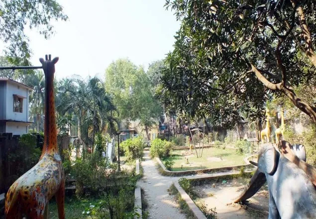 অবহেলায় বিলীন দেবিদ্বারের বিনোদন কেন্দ্রগুলো।
