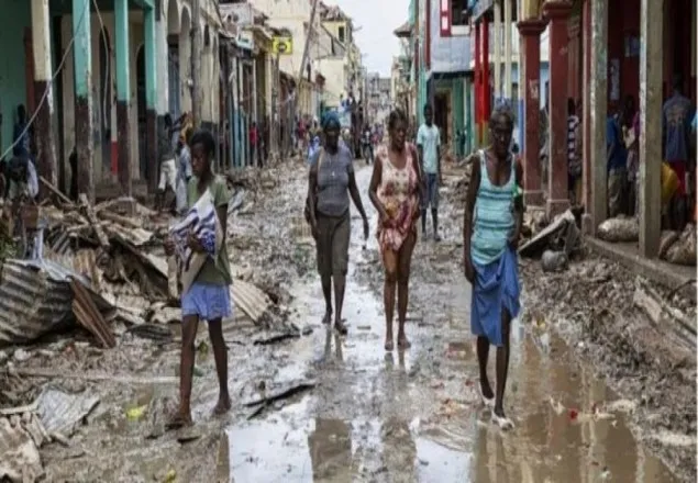 হাইতিতে নিহতের সংখ্যা প্রায় ৯০০