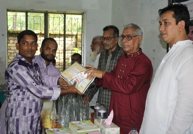 বীরশ্রেষ্ঠ জাহাঙ্গীর ফাউন্ডেশনের কৃতি শিক্ষার্থী সংবর্ধনা