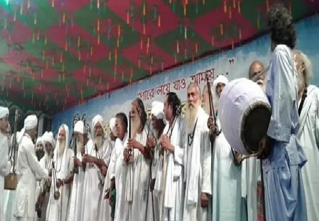 লাখো ভক্ত- অনুসারীদের পদচারণায় মুখরিত লালন আখড়া