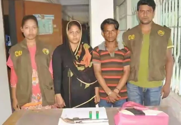 চট্রগ্রামে অস্ত্রসহ গ্রেফতার ২