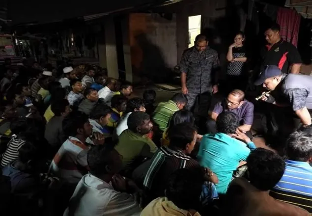 মালয়েশিয়ায় অভিবাসী অভিযান, বাংলাদেশীসহ আটক ৮৮