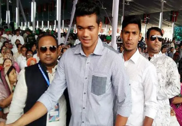 আমন্ত্রণ পেয়ে আ'লীগের সম্মেলনে তাসকিন-মুস্তাফিজ