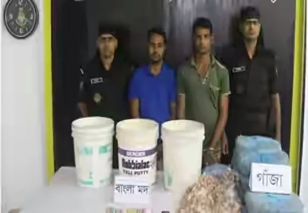 চট্রগ্রামে ১১৫ লিটার চোলাই মদসহ আটক ২