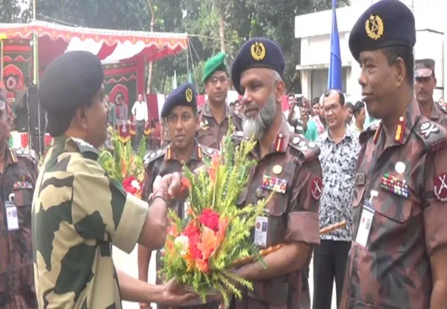 বিজিবি ও বিএসএফের যৌথ উদ্যোগে বেনাপোলে  জয়েন্ট ব্যান্ড ডিসপ্লে অনুষ্ঠান