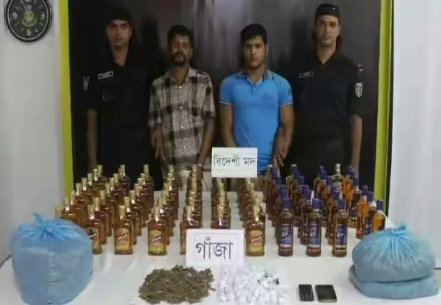 চট্রগ্রামে বিদেশী নেশাদ্রব্যসহ আটক: ২