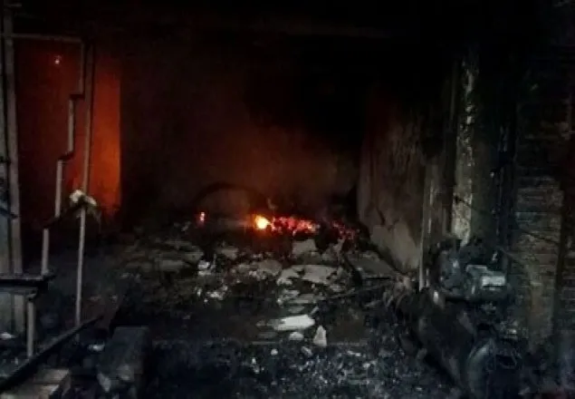 গুজরাটে আতশবাজির দোকানে অগ্নিকাণ্ডে নিহত ৮