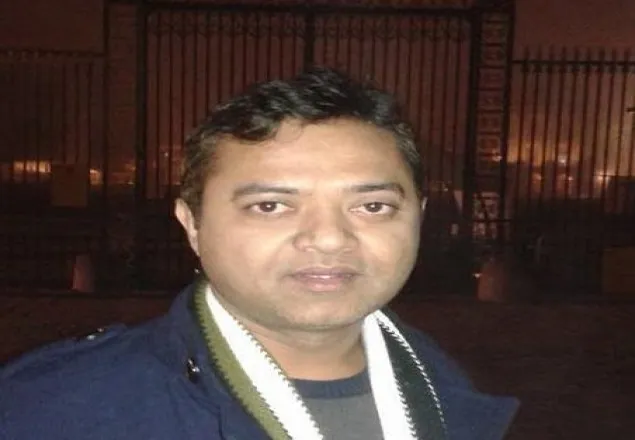 ভুত এখন শর্ষেতে নয়, চালে