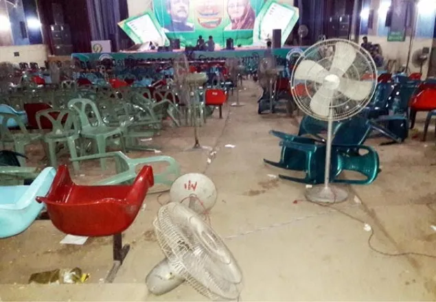গাজীপুরে মহিলা আ’ লীগের সম্মেলনে ছাত্রলীগের ভাঙচুর