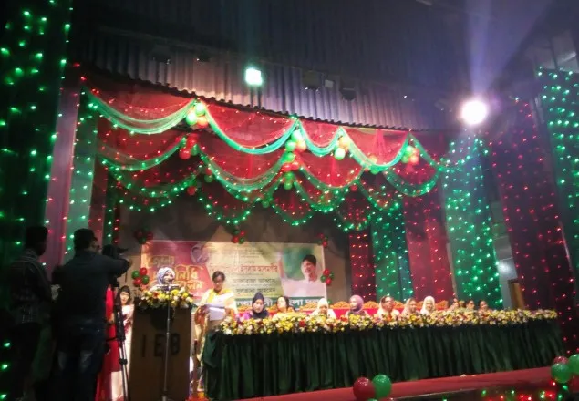 চলছে মহিলা দলের জেলা প্রতিনিধি সম্মেলন