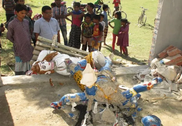 ঠাকুরগাঁওয়ে মন্দিরে অগ্নি সংযোগ ও প্রতিমা ভাংচুর