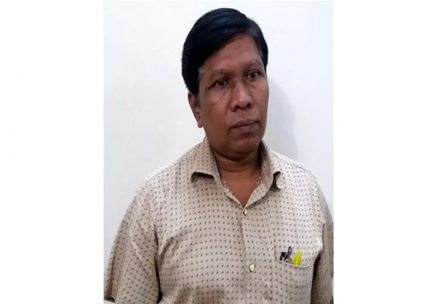 বঙ্গবন্ধু-প্রধানমন্ত্রীর ছবি পোড়ানোর অভিযোগে  অধ্যক্ষ আটক