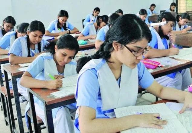 নিম্নচাপের কারণে জেএসসি পরীক্ষা স্থগিত