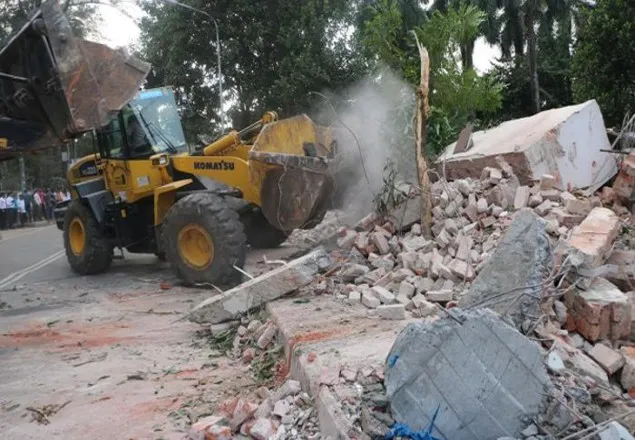 মোনায়েম খানের বাড়ির উপর হাইকোর্টের স্থিতাবস্থা
