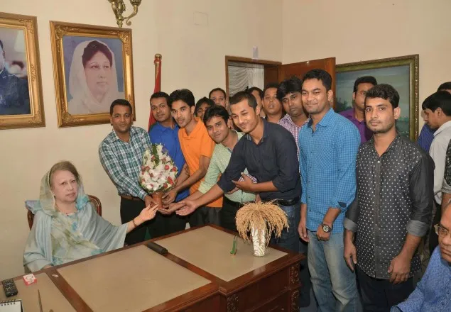 খালেদা জিয়ার সাথে চবি ছাত্রদলের সাক্ষাৎ