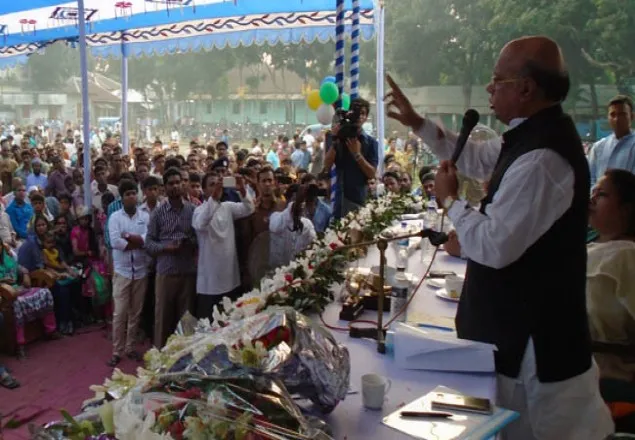 সব চিন্তাভাবনা বাদ দিয়ে নির্বাচনের প্রস্তুতি নিন: স্বাস্থ্যমন্ত্রী