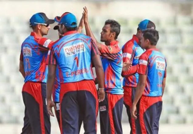 মুশফিকের কাছে তামিমের পরাজয়