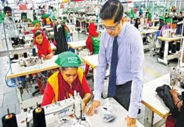 পোশাক খাতে ৫০ বিলিয়ন ডলার আয় সম্ভব