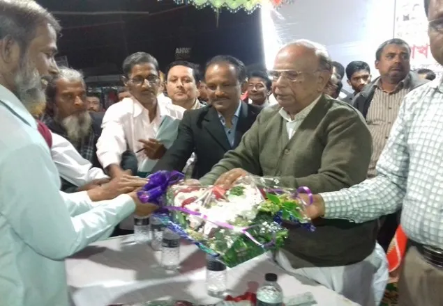 ঠাকুরগাঁওয়ে আওয়ামীলীগের প্রেসিডিয়াম সদস্য রমেশ চন্দ্র সেন সংবর্ধিত