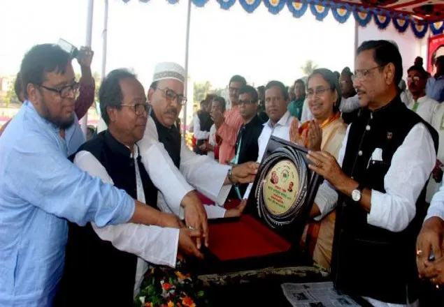 ক্ষমতায় আছেন বলে কেউ কিছু বলেনা: কাদের